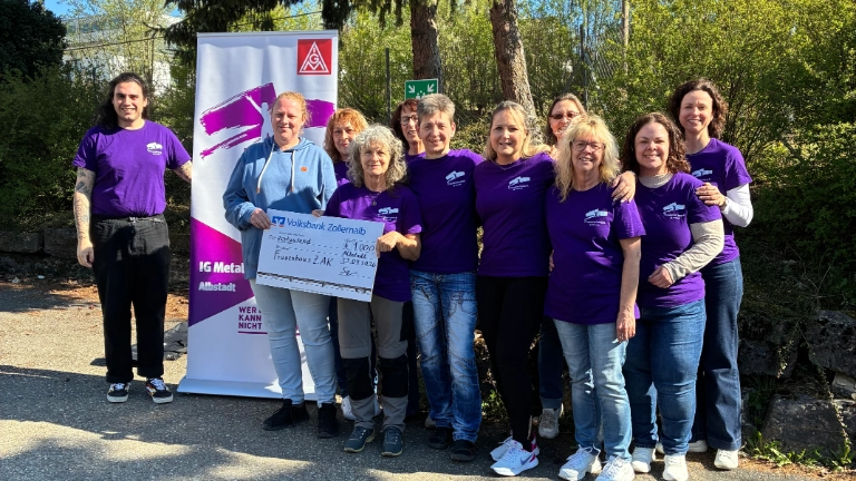 Scheckübergabe an das Frauenhaus Zollernalb